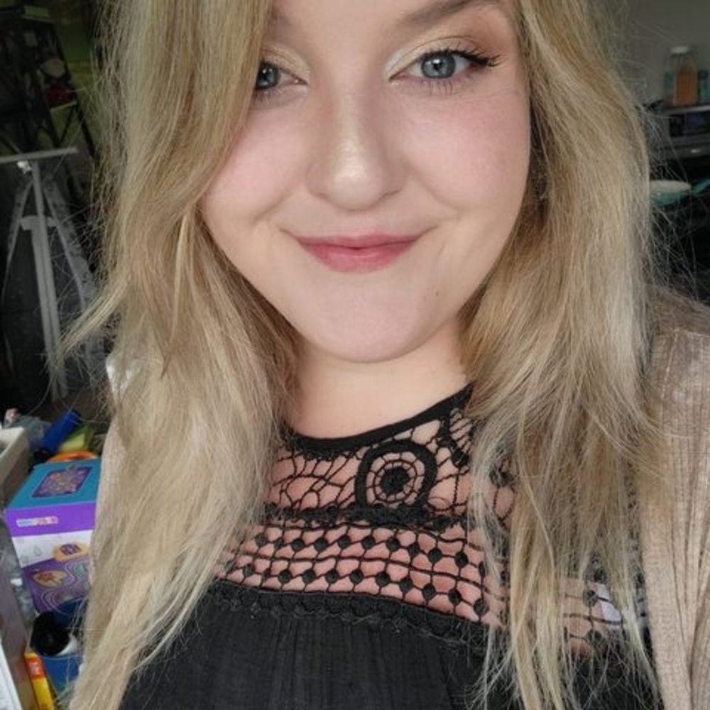 Meet your Posher, Lauren